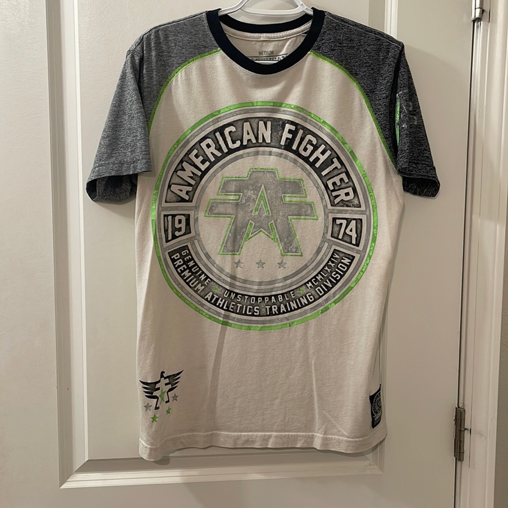 Mens American fighter